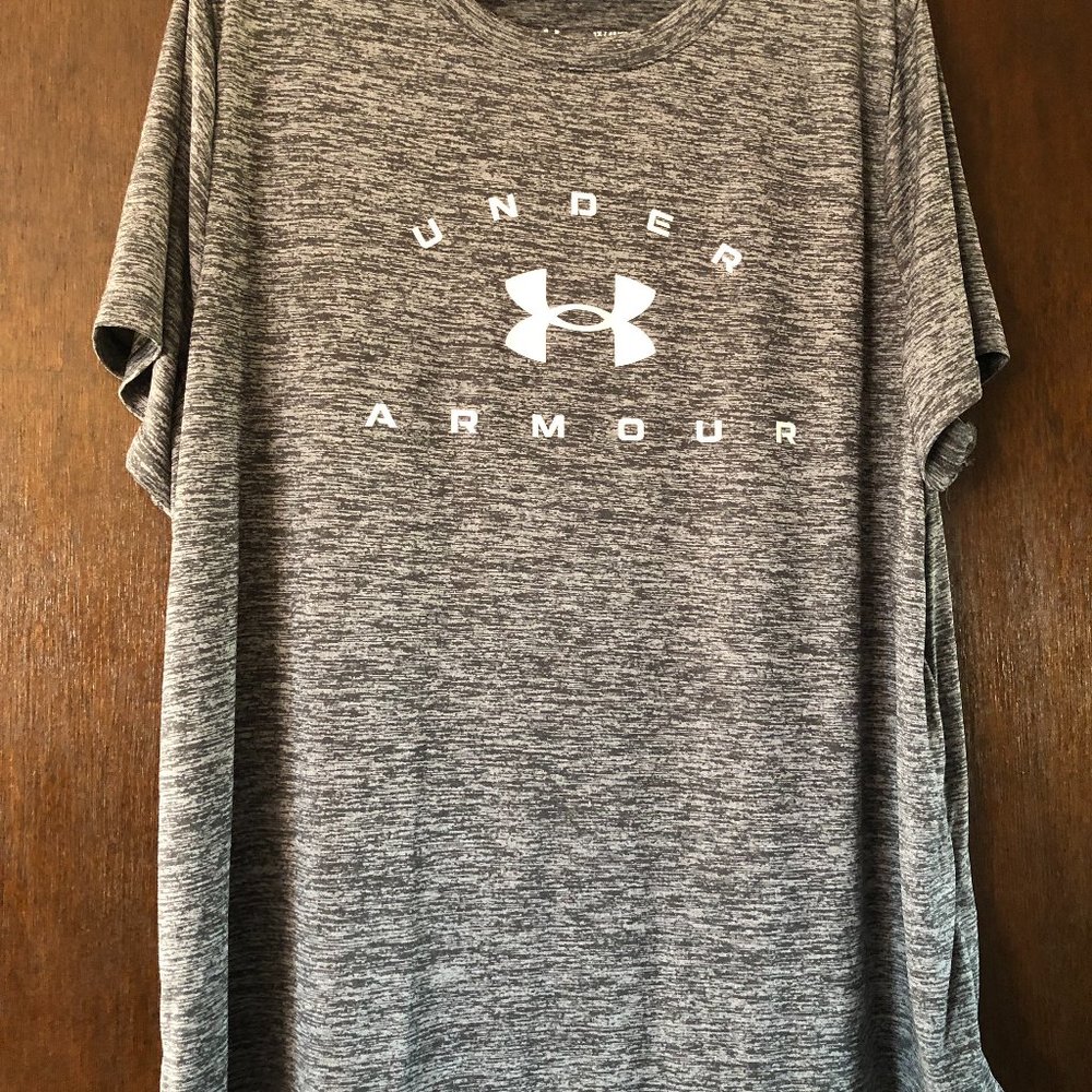 size 1X Charcoal Under Armour T-Shirt